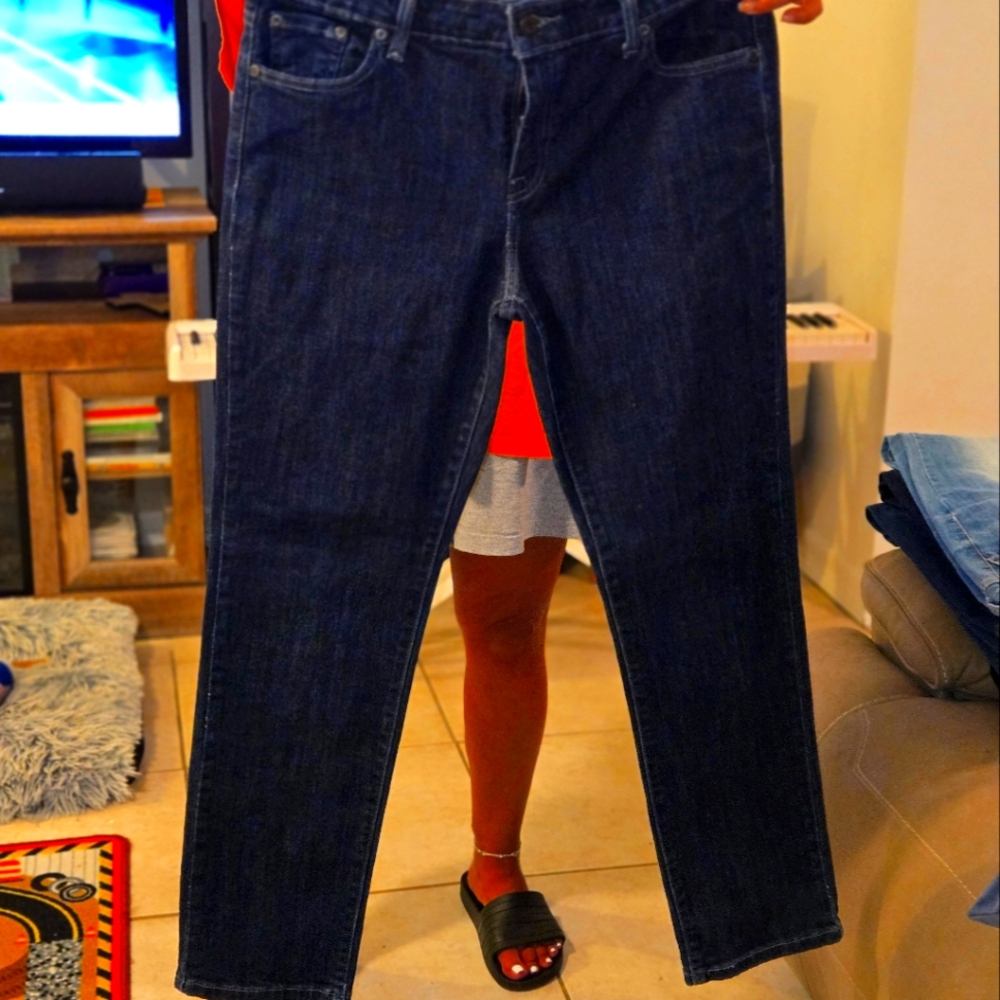 Classic Blue Women's Levi's Jeans - Size 14